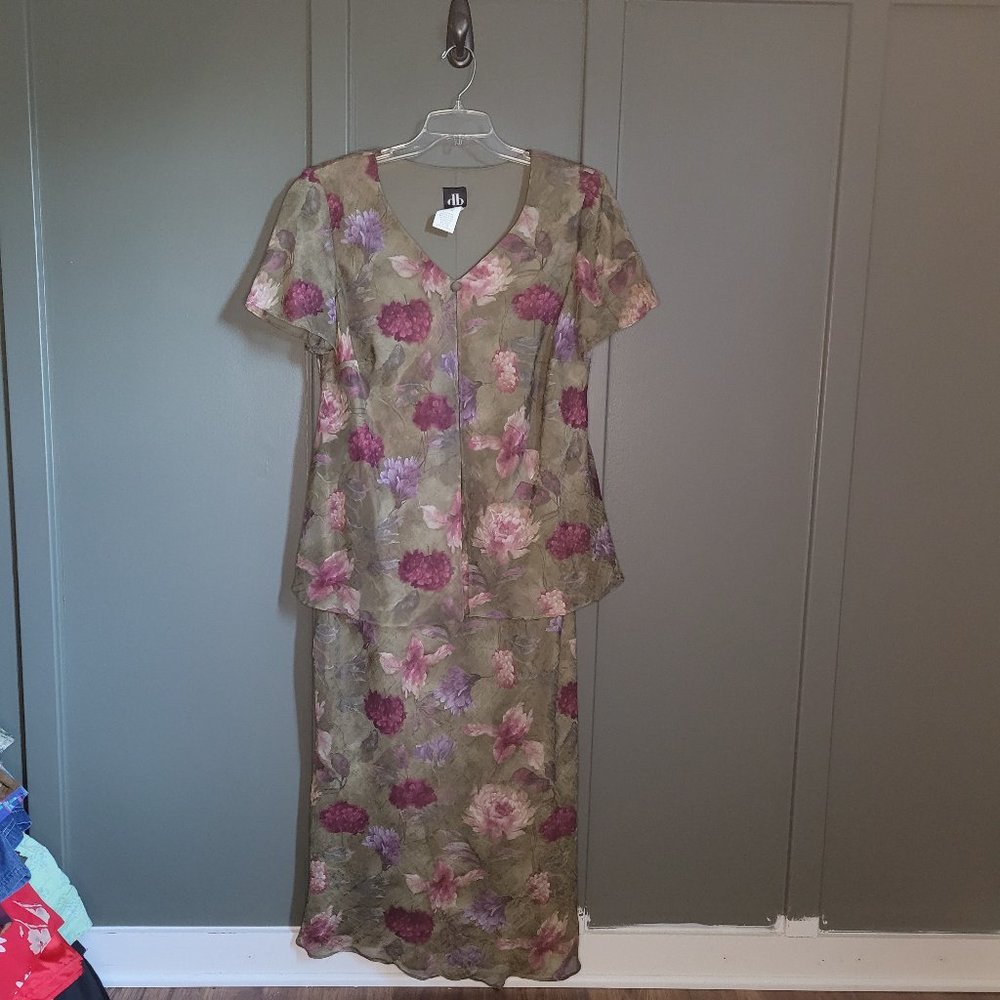 DB Collection Skirt Suit